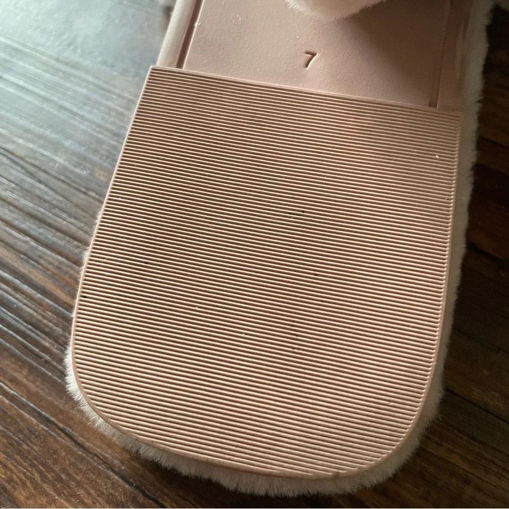 TORY BURCH Everly Jeweled Shearling Double T Shearling Slides in Pink- women’s 7 - Picture 5 of 7